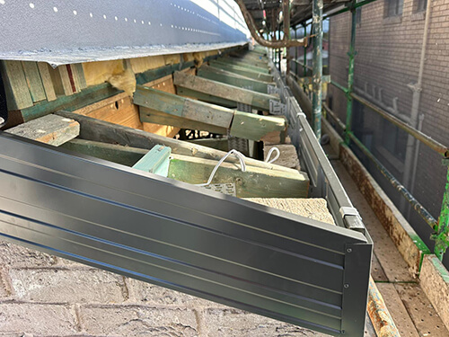 Gutter Cleaning & Maintenance